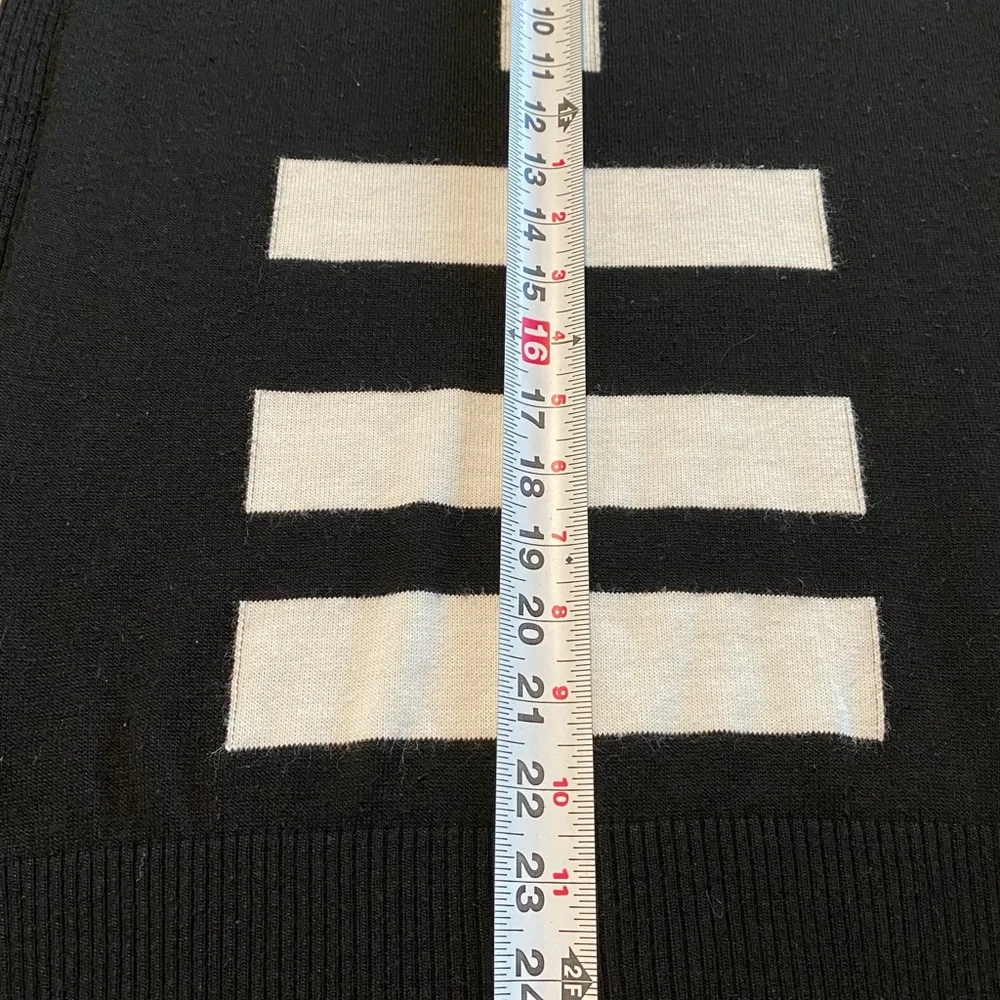 Ron Tomson Men’s Black Modern Signs Graphic Sweater